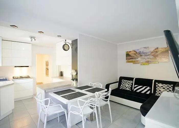 Every Sky Apartament Konstytucji 3 Maja 66/1