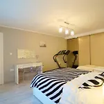 Apartamenty Everysky - Konstytucji 3 Go Maja 66-1