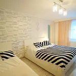 Apartamenty Everysky - Konstytucji 3 Go Maja 66-1