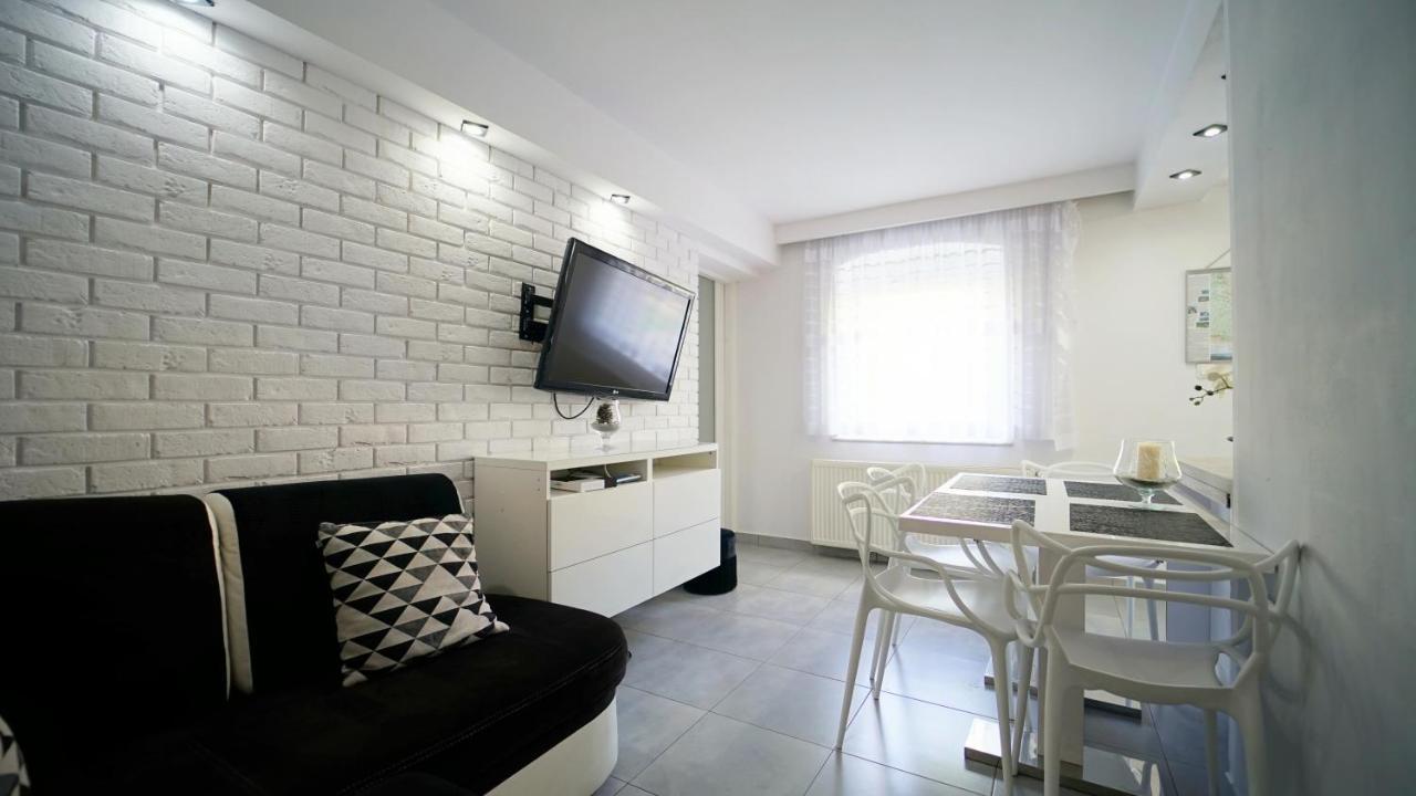 Apartment Everysky - Konstytucji 3 Go Maja 66-1